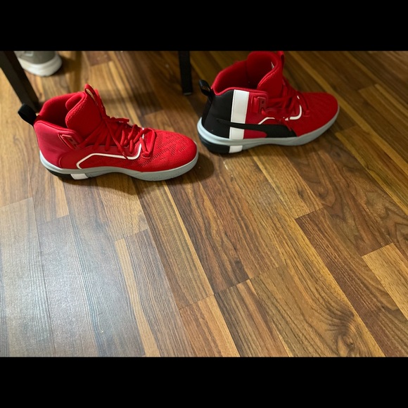 Puma - Picture 4 of 4